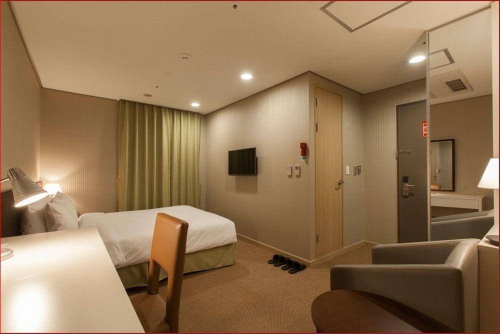 รามาดา อ็องคอร์ บาย วินด์แฮม โซล ทงแดมุน โฮเต็ล Hotel ภายนอก รูปภาพ