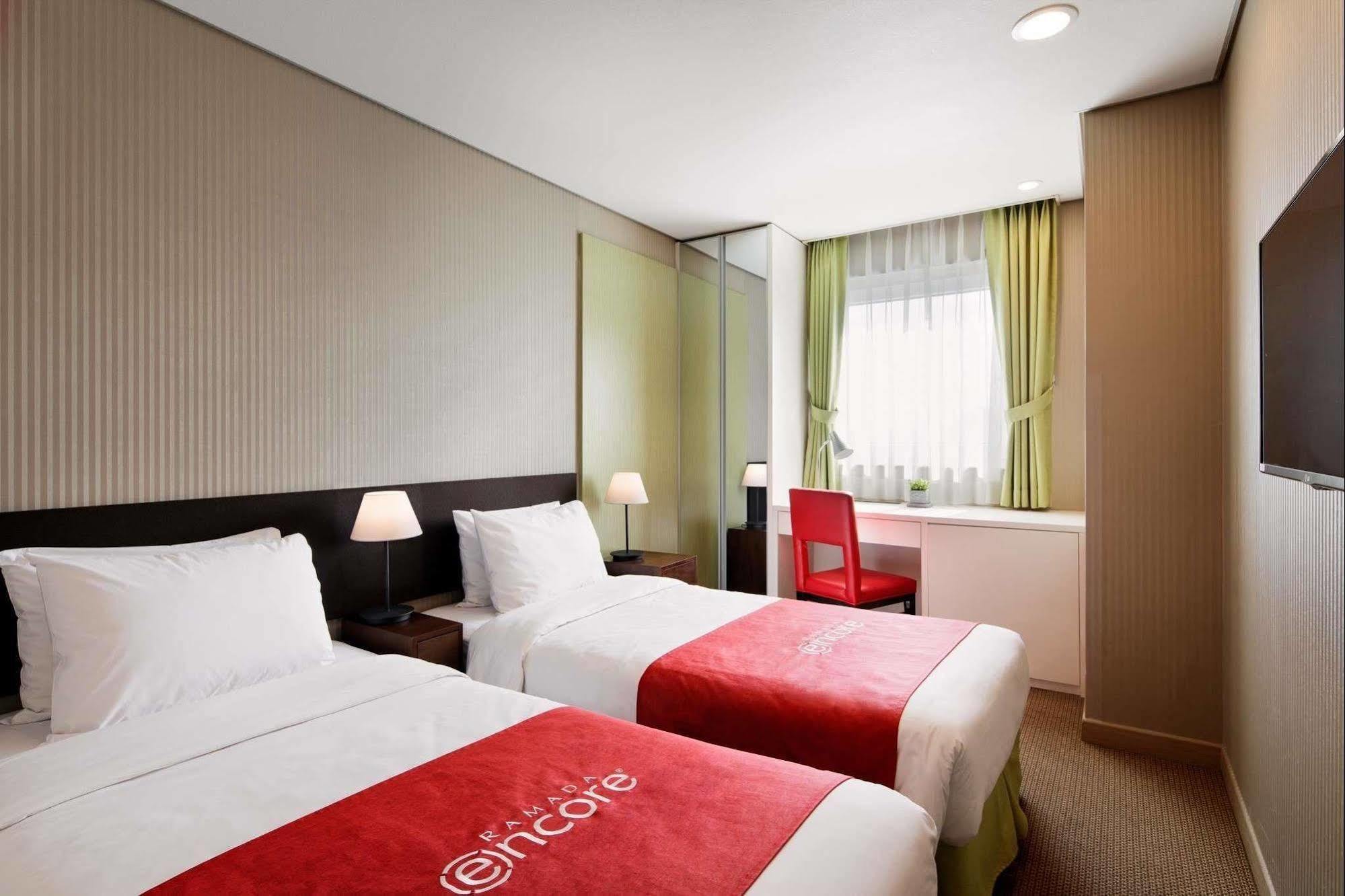 รามาดา อ็องคอร์ บาย วินด์แฮม โซล ทงแดมุน โฮเต็ล Hotel ภายนอก รูปภาพ