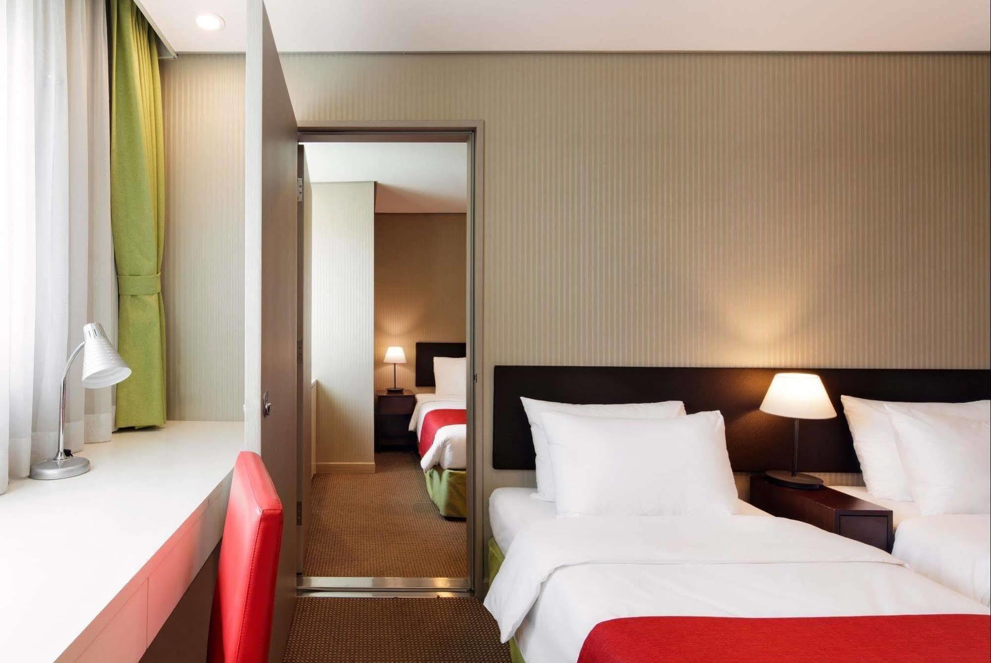 รามาดา อ็องคอร์ บาย วินด์แฮม โซล ทงแดมุน โฮเต็ล Hotel ภายนอก รูปภาพ