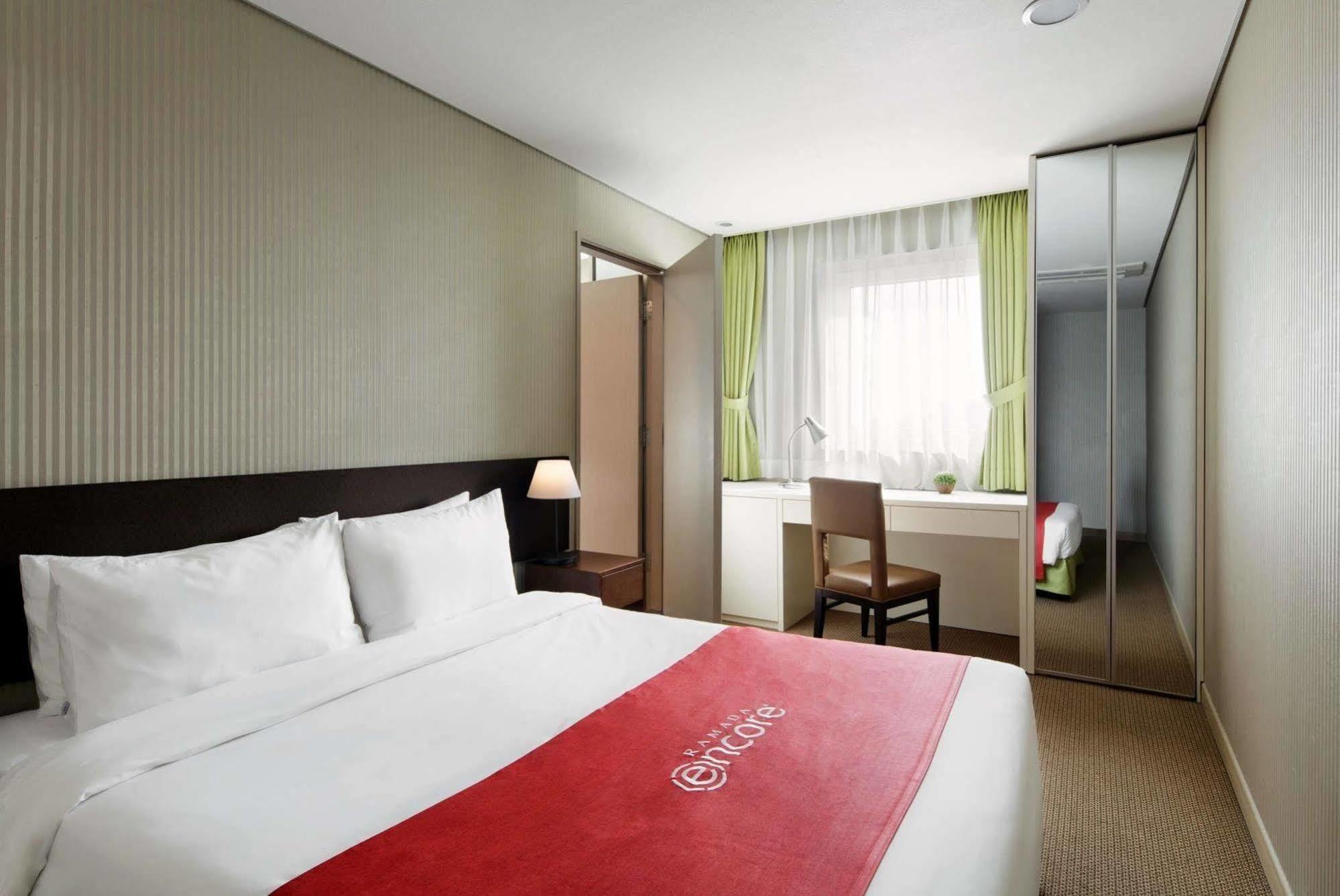 รามาดา อ็องคอร์ บาย วินด์แฮม โซล ทงแดมุน โฮเต็ล Hotel ภายนอก รูปภาพ